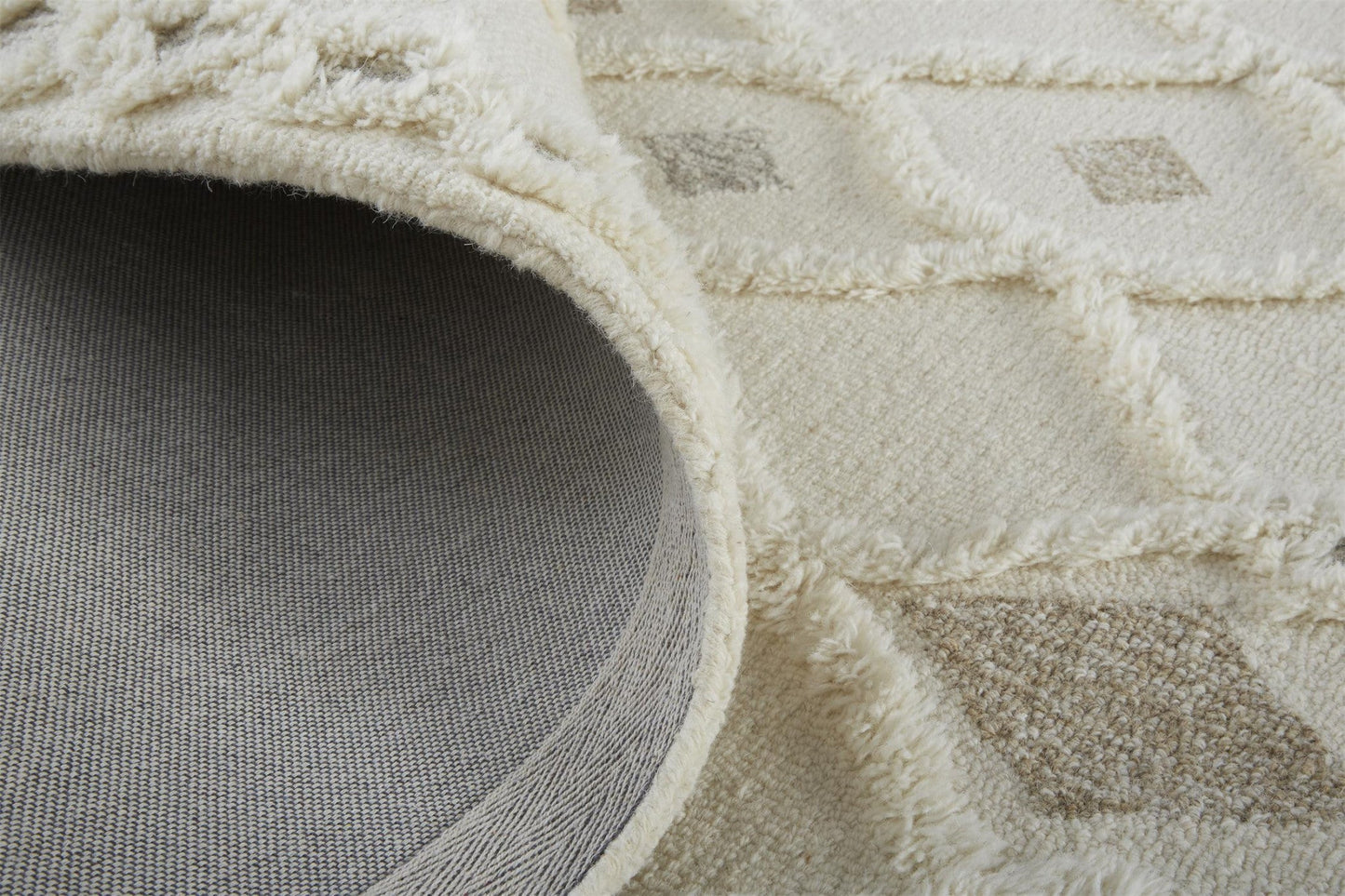 4' X 6' Ivory Tan And Silver Wool Geometric Tufted Handmade Stain