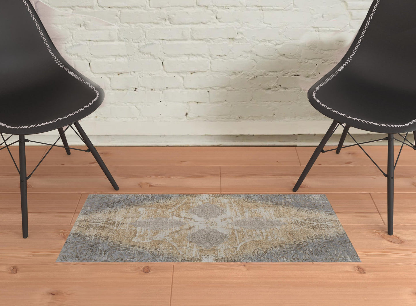 4' X 6' Tan And Gray Medallion Area Rug