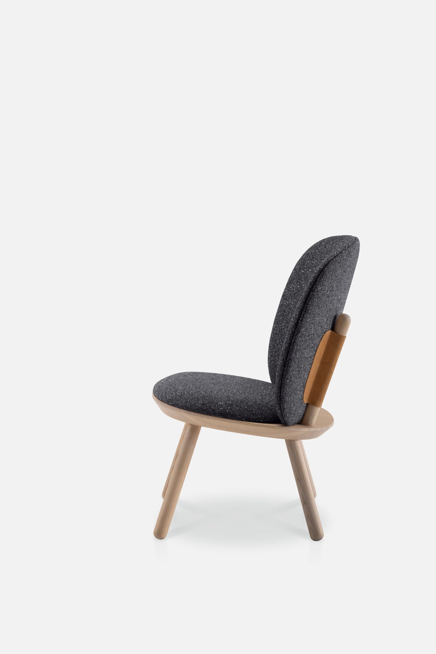 Naïve Low Chair Black Solid Ash