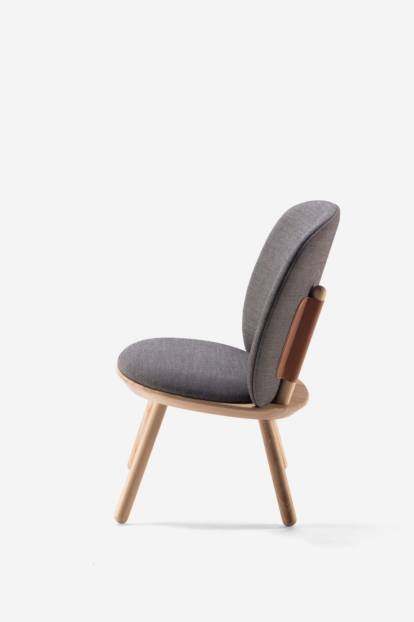 Naïve Low Chair Black Solid Ash