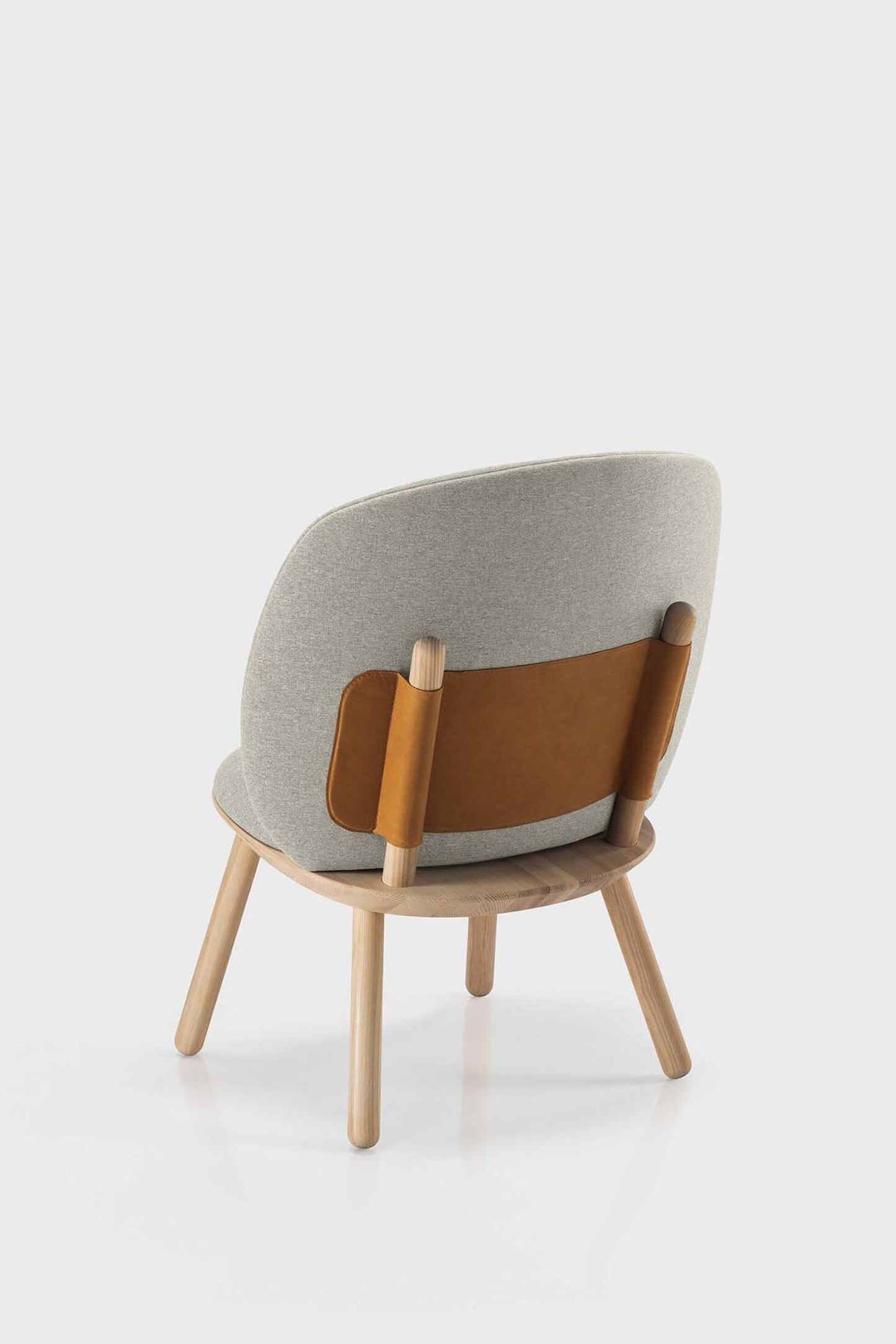 Naïve Low Chair Black Solid Ash